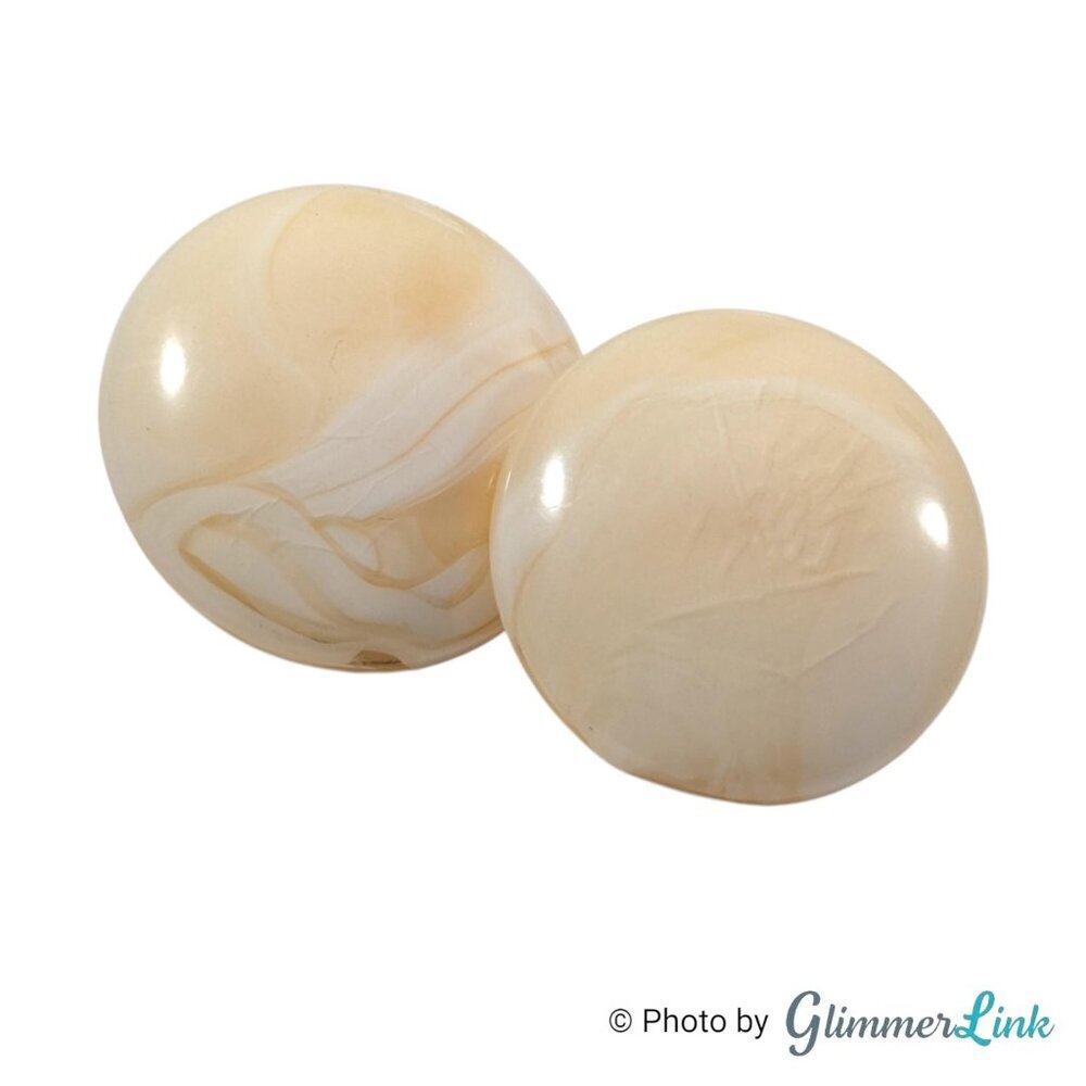 Vintage Cream Lucite Marbled Round Clip On Earrings - Picture 6 of 10